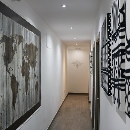 Hostal Abril Madrid Exteriör bild