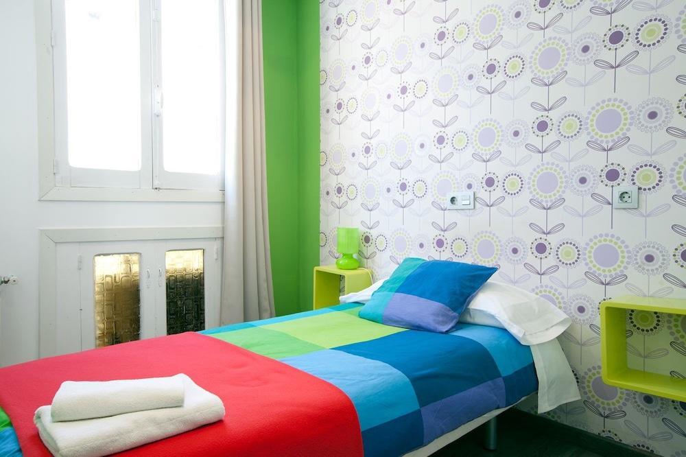 Hostal Abril Madrid Exteriör bild
